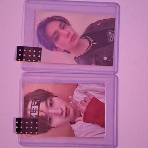 LeeKnow And Hyunjin Photocards